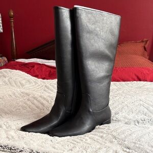 Universal Thread Sleek Black Heeled Boots